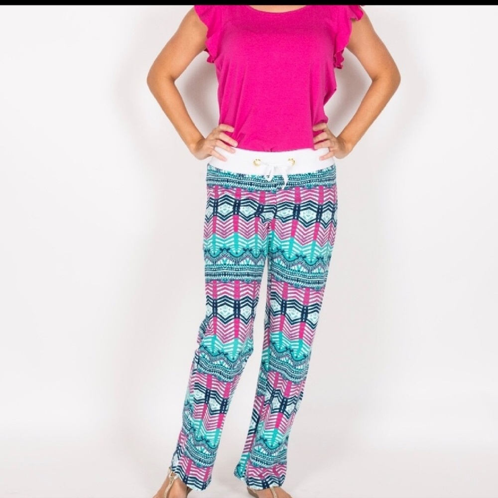 Tracy Negoshian Lulu pull on pants in dreamy geo